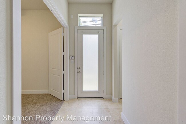 Building Photo - 3 br, 2 bath House - 14 N. Hutcheson Street