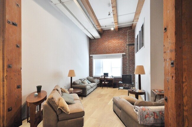 Foto del edificio - 15 Sleeper St