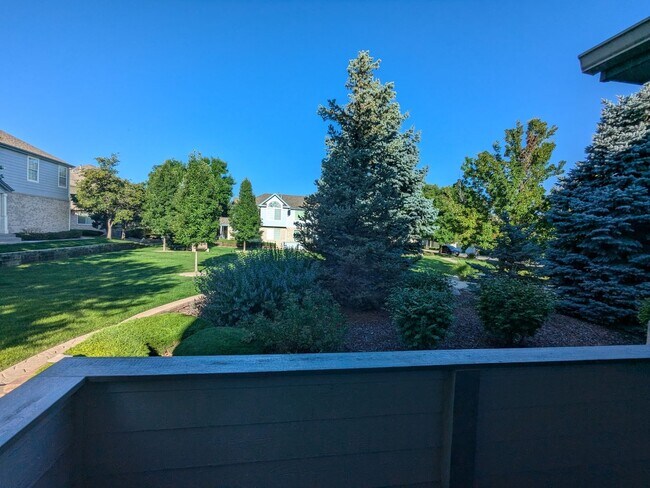 Building Photo - 3 Bedroom Corner Unit Townhome in Westminster