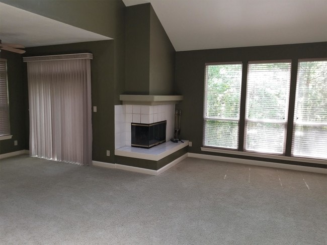 Building Photo - 401 Hidden Shores Ct
