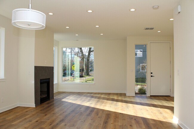 Foto del edificio - 9707 N Smith St