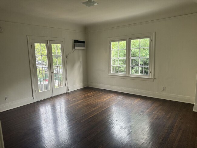 Foto del edificio - 245 S Berendo St