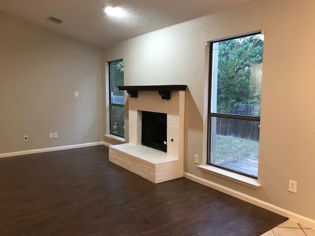 Foto del edificio - 6311 Twinhill Dr