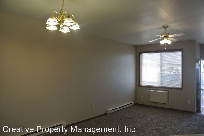 Building Photo - 2 br, 1.5 bath Apartment - 2051 - 14th St NW