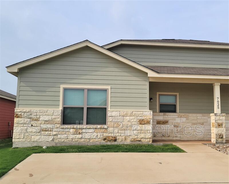 7025A Cameron Park Rd, Temple, TX 76502 Condo for Rent in Temple, TX