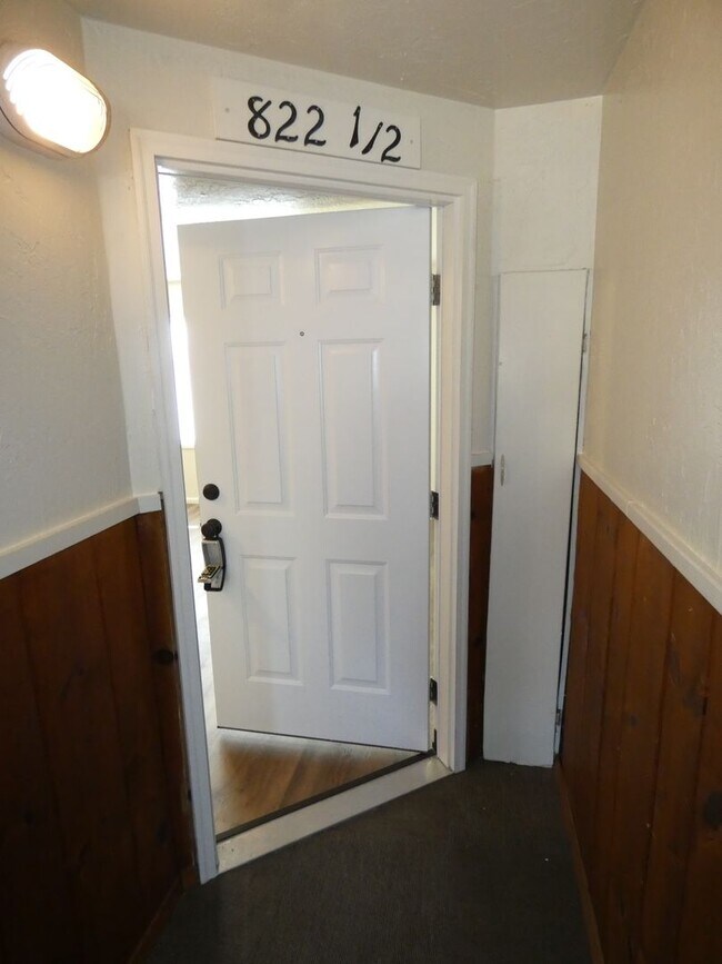 Foto del edificio - 822 1/2 S C Street **Upstairs Unit **