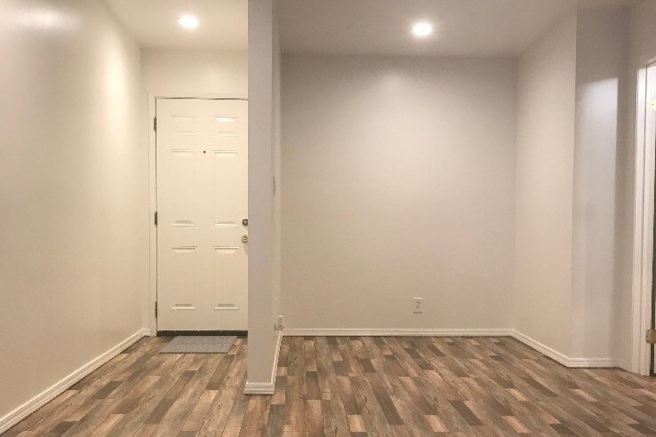 Living Space-1 - 131 S Ave 63