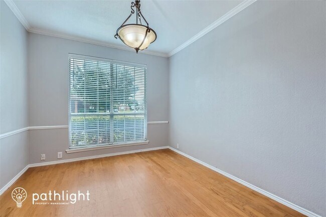 Foto del edificio - 9512 Preston Vineyard Dr