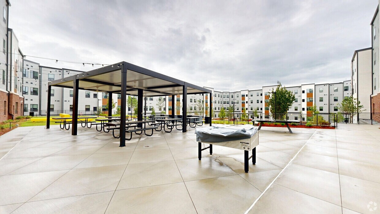 Photo - Legacy at Herndon Square Apartments