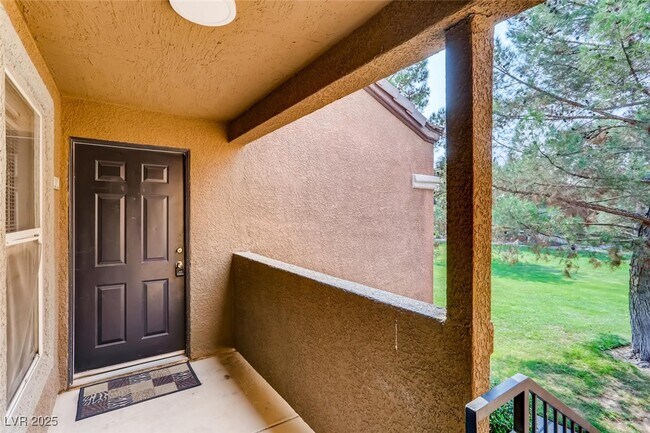 Foto del edificio - 555 E Silverado Ranch Blvd