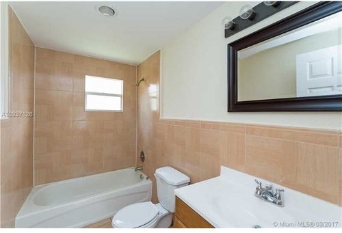Foto del edificio - 4701 SW 19th St