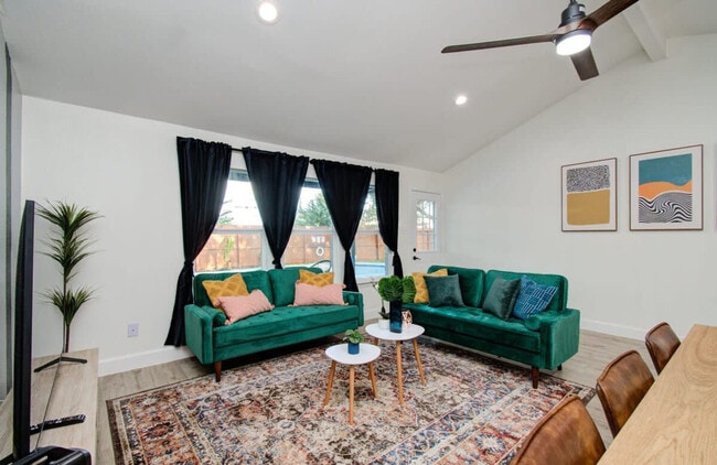 Building Photo - 17155 Barcelona Dr