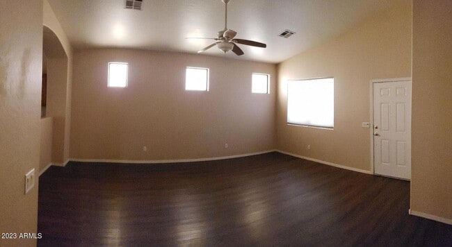 Building Photo - 2550 W Lynne Ln
