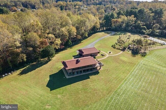 Foto del edificio - 72 Jordans Rd