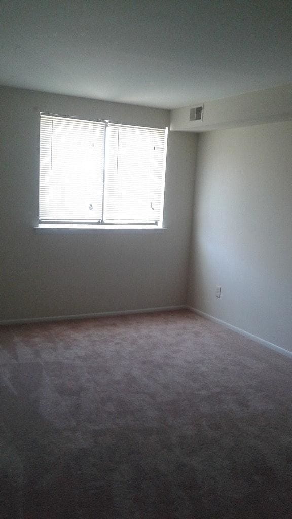 bed 1 - 2531 Shelmire Ave