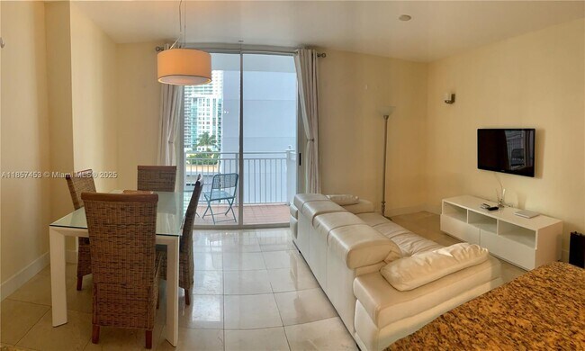 Foto del edificio - 185 SE 14th Terrace