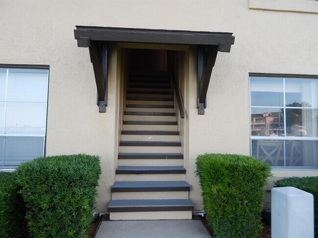 Foto del edificio - 534 Plaza Seville Ct