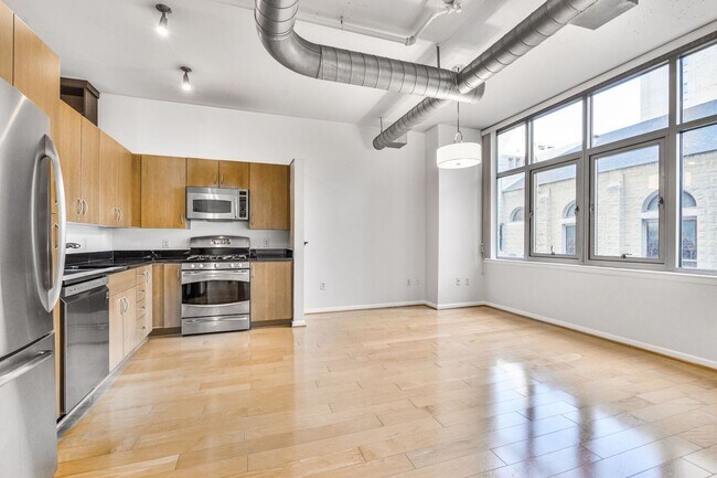 Building Photo - Penn Quarter 1 Bedroom + Spacious Loft or ...