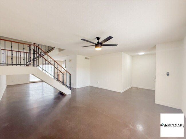 Foto del edificio - Modern 3/2.5 Glendale Townhome - Villa Charme!