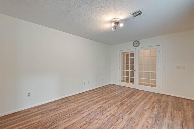 Building Photo - 25614 Spring Ridge Dr