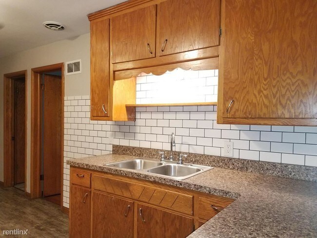 Building Photo - 3211 South 13th Street