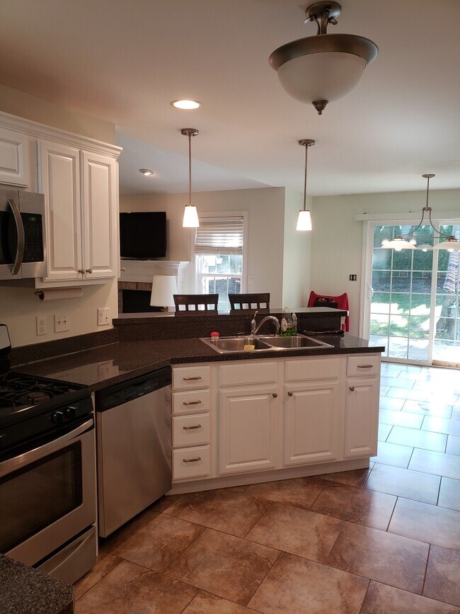 Foto del edificio - 1859 Meadowlark Ln