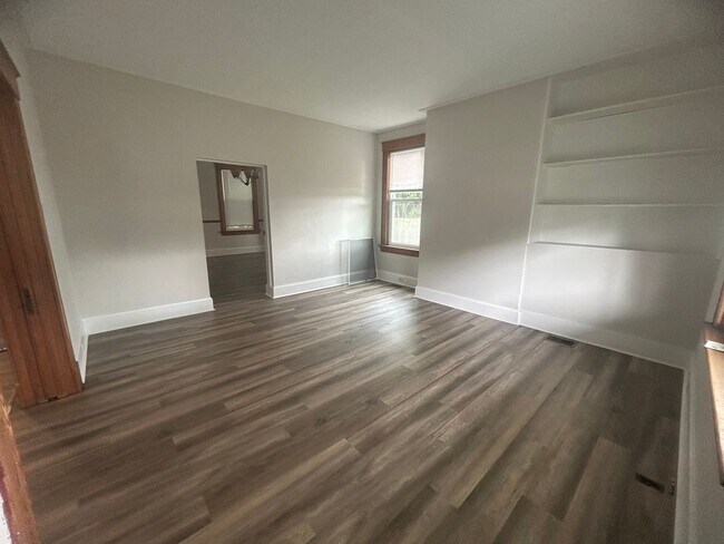 Foto del edificio - CHEVIOT- 4 Bedroom, 2 full Bathroom Specta...