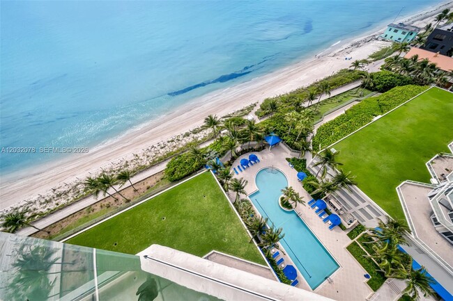 Foto del edificio - 6051 N Ocean Dr