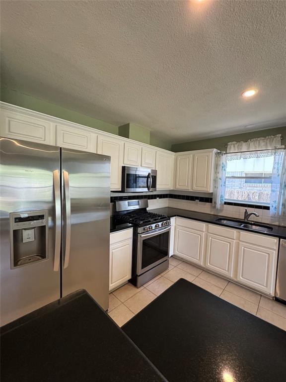Foto del edificio - 8312 Dulac Dr
