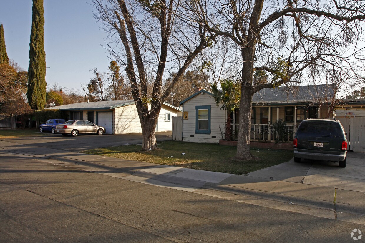 Foto del edificio - 2624-2638 Fairfield St