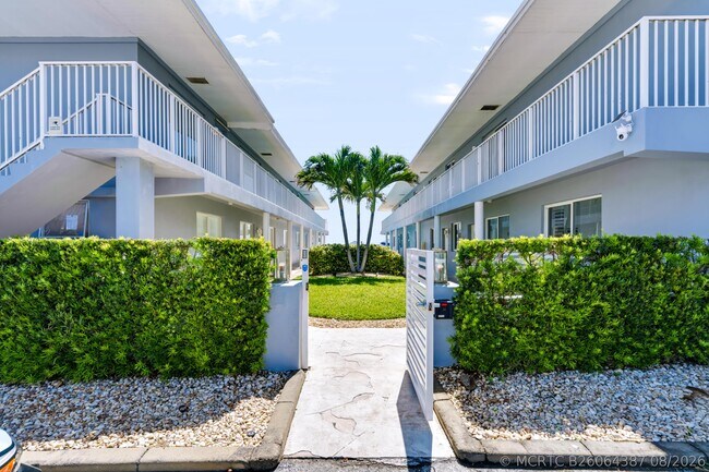 Foto del edificio - 604 N Ocean Blvd