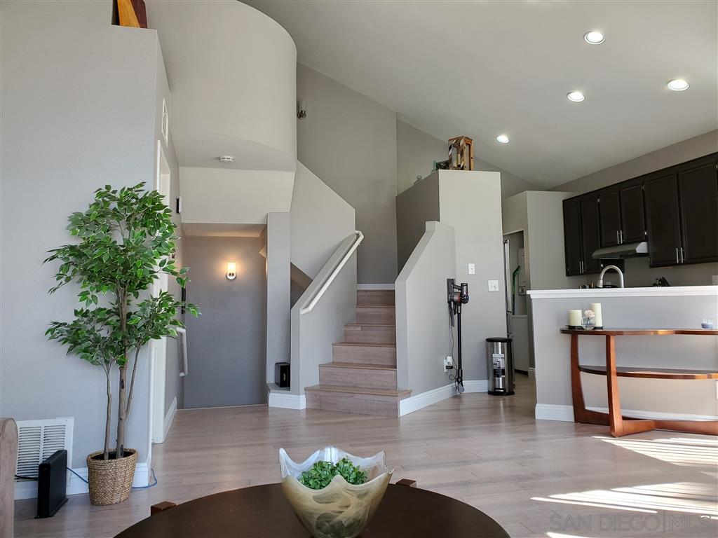 Primary Photo - 1375 Serena Cir