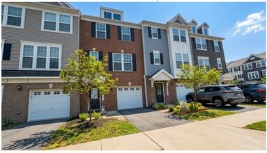 Building Photo - 9911 Whitemoss Dr