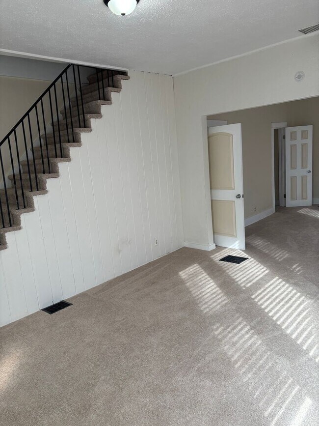 Foto del edificio - 1406 W Main St