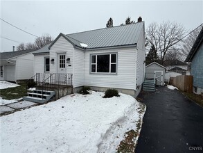 Building Photo - 127 Wyoming Ave