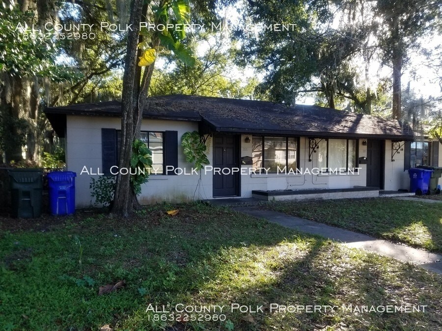 Primary Photo - 208 Ariana St