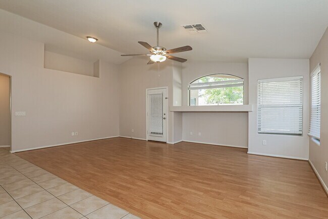 Foto del edificio - 13928 N 133rd Ln