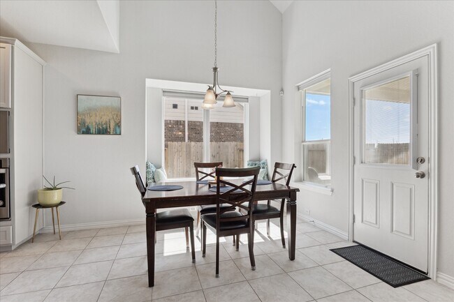 Foto del edificio - 3520 Jasperstone Ln