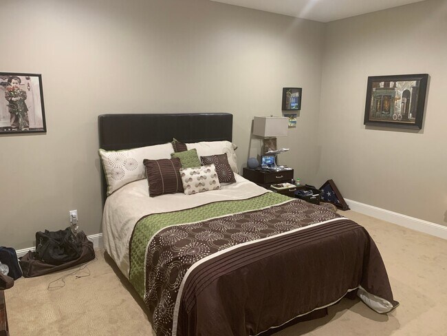 Foto del edificio - 15001 S Cedar Heights Dr