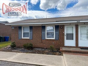Building Photo - 1603 Snowden Dr SE