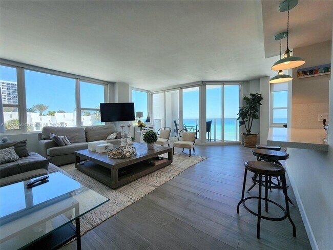 Building Photo - 3505 S Ocean Dr