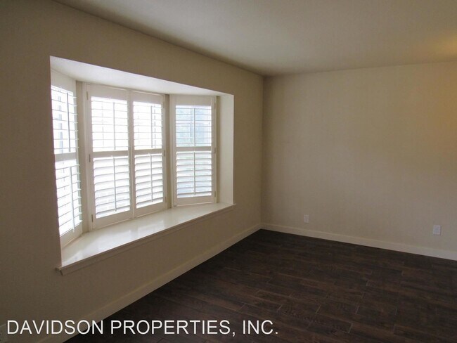 Building Photo - 3 br, 2.5 bath House - 346 E Terra Alta