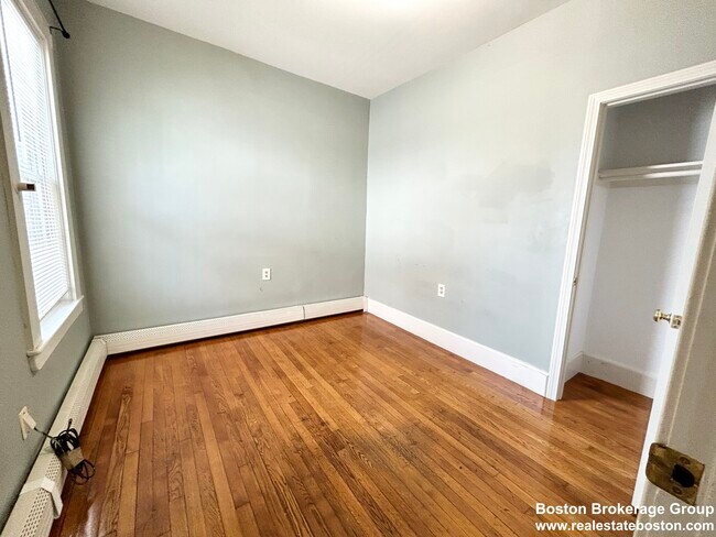 Foto del edificio - 15 E Springfield St