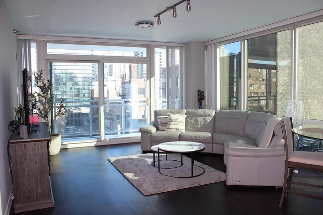 Foto del edificio - 757 N Orleans St