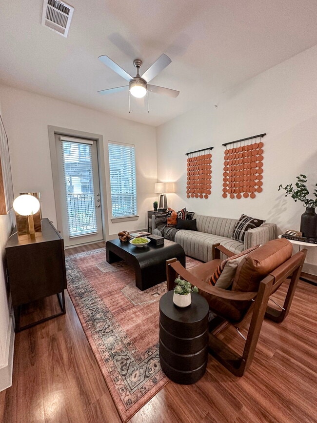 Building Photo - 127 Roberts Cut Off Rd