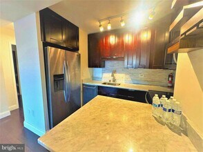 Building Photo - 1311 Delaware Ave SW