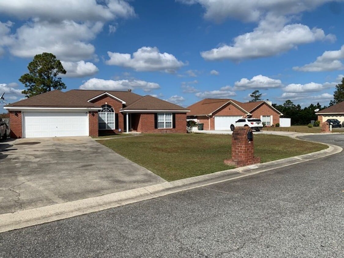 2014 Wimbledon Ct, Hinesville, GA 31313 House Rental in Hinesville, GA