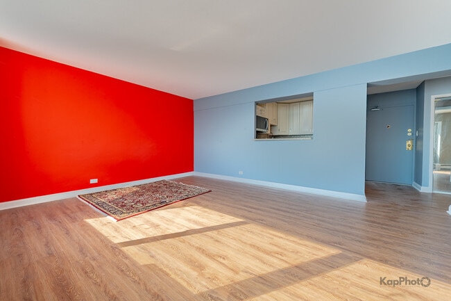 Foto del edificio - 7337 S South Shore Dr