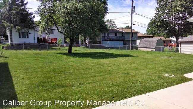 Building Photo - 3 br, 1 bath House - 1138 Lindner