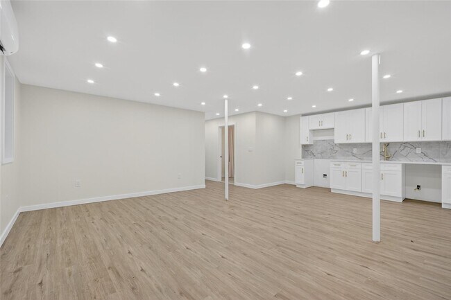 Foto del edificio - 46 Peddler Hill Rd